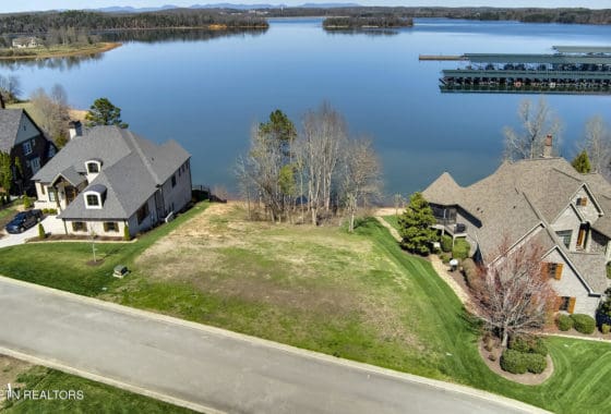 This image portrays 204 Cypress Pointe Drive by WindRiver Lakefront & Golf Community.